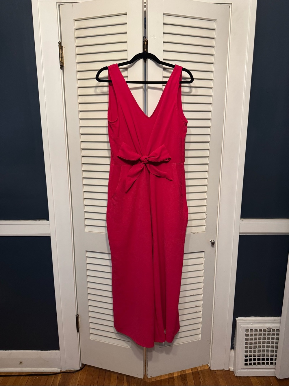 MSK Hot Pink Sleeveless V-Neck Midi Dress with Front Bow